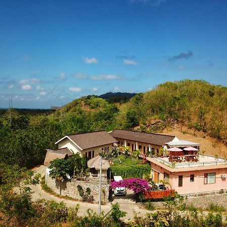 Hotel Surf Camp 79 Kuta  Zewnętrze zdjęcie