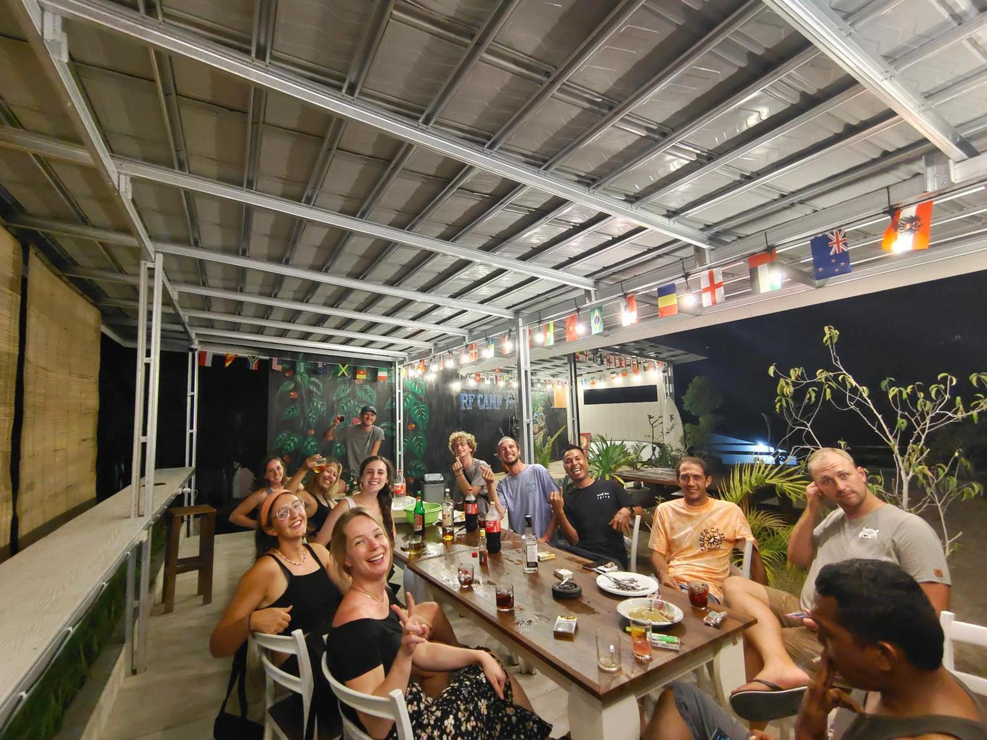 Hotel Surf Camp 79 Kuta  Zewnętrze zdjęcie