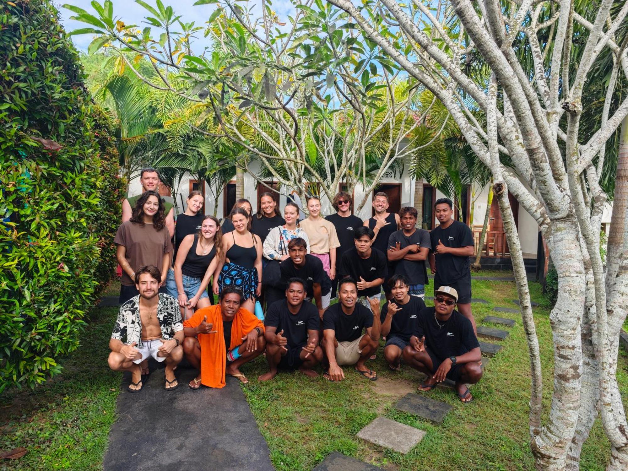 Hotel Surf Camp 79 Kuta  Zewnętrze zdjęcie