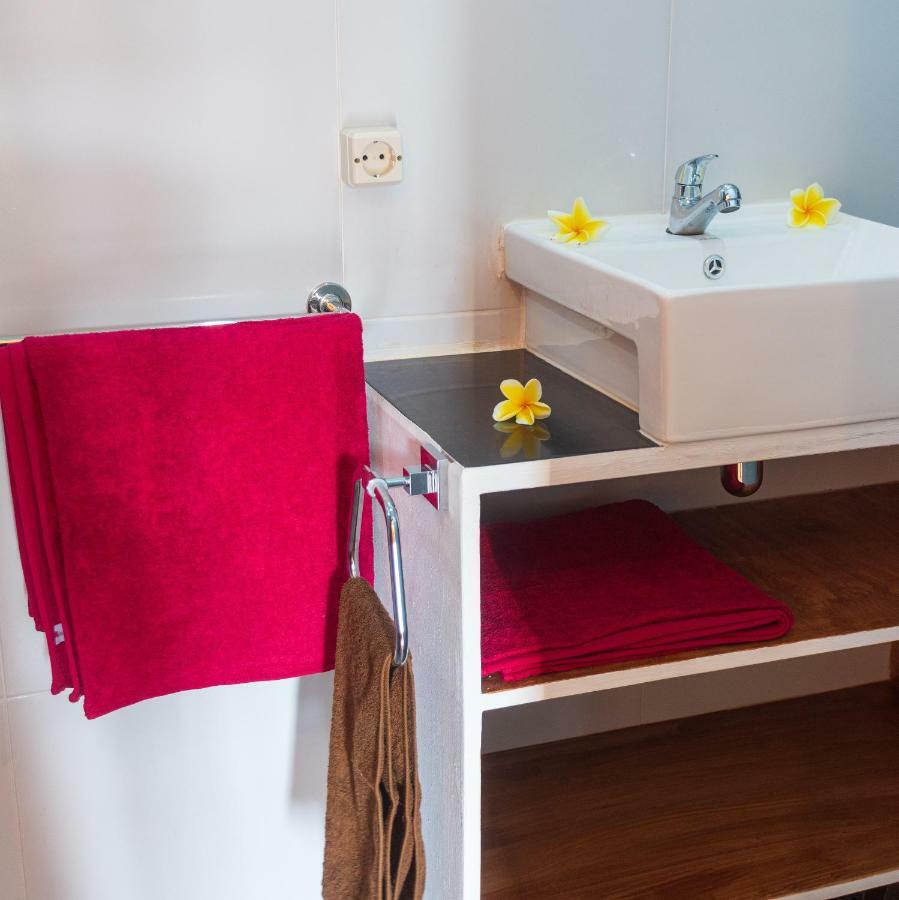 Hotel Surf Camp 79 Kuta  Zewnętrze zdjęcie